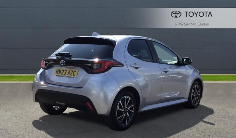 Used Toyota Yaris 1.5 VVT-h Design E-CVT Euro 6 (s/s) 5dr full