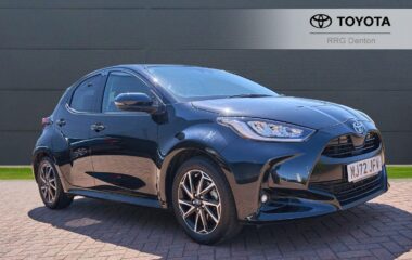 Used Toyota Yaris 1.5 VVT-h Design E-CVT Euro 6 (s/s) 5dr
