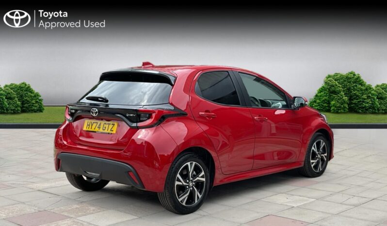 Used Toyota Yaris 1.5 VVT-h Design E-CVT Euro 6 (s/s) 5dr full