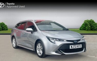 Used Toyota Corolla 1.8 VVT-h Icon Tech Touring Sports CVT Euro 6 (s/s) 5dr