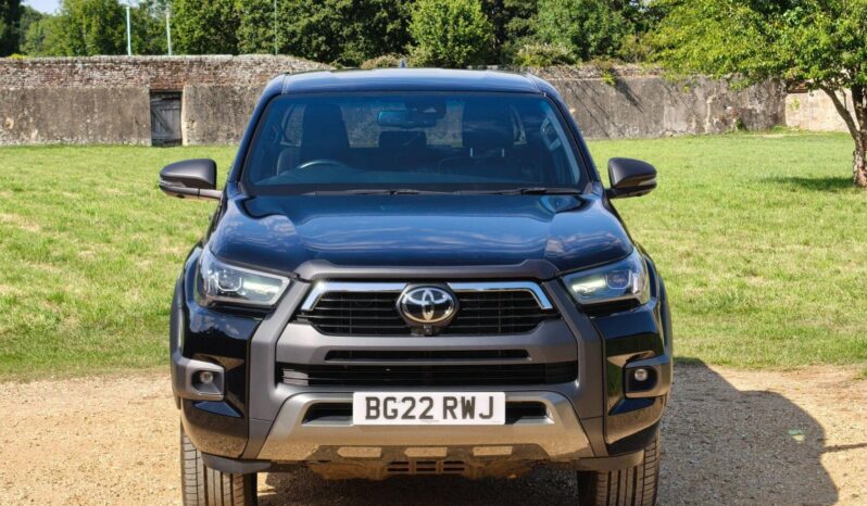 Used Toyota Hi-Lux 2.8 D-4D Invincible X Auto 4WD Euro 6 (s/s) 4dr full