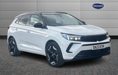 Used Vauxhall Grandland 1.6 14.2kWh GSe Auto AWD Euro 6 (s/s) 5dr