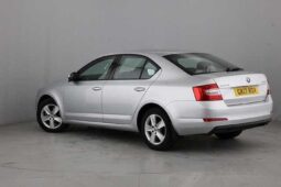 Used Skoda OCTAVIA 1.4 TSI SE (150PS) DSG 5Dr Hatchback full