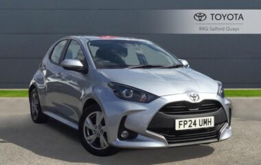 Used Toyota Yaris 1.5 VVT-h Icon E-CVT Euro 6 (s/s) 5dr