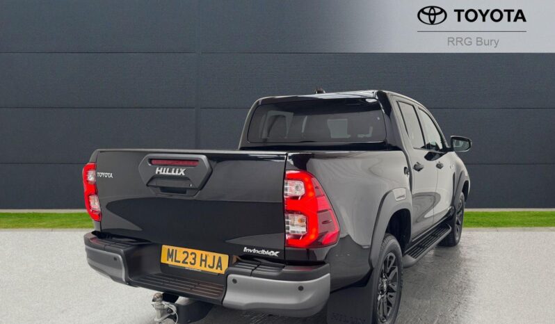 Used Toyota Hilux 2.8 D-4D Invincible X Auto 4WD Euro 6 (s/s) 4dr full
