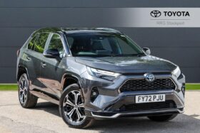 Used Toyota RAV4 2.5 VVT-h 18.1 kWh Dynamic CVT 4WD Euro 6 (s/s) 5dr