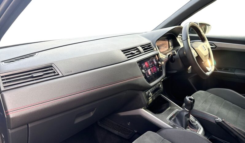 Used SEAT Arona 1.0 TSI (115ps) FR Sport SUV full