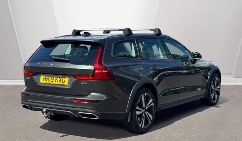 Used Volvo V60 Cross Country D4 AWD Automatic full