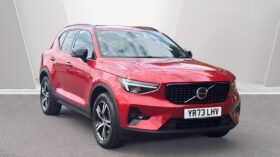 Used Volvo XC40 Plus, B3 Mild hybrid, Petrol, Dark