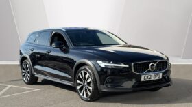 Used Volvo V60 Cross Country Pro, B5 AWD mild hybrid