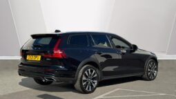 Used Volvo V60 Cross Country Pro, B5 AWD mild hybrid full