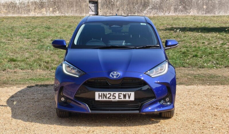 Used Toyota Yaris 1.5 VVT-h Design E-CVT Euro 6 (s/s) 5dr full
