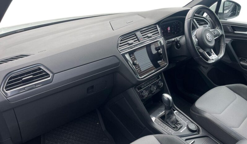 Used Volkswagen Tiguan 2.0 TDI R-Line Tech DSG 4Motion Euro 6 (s/s) 5dr full