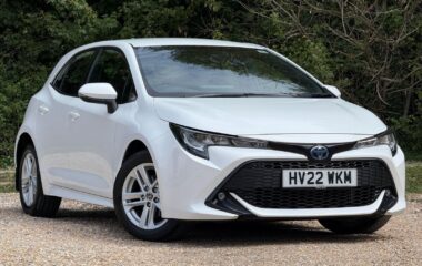 Used Toyota Corolla 1.8 VVT-h Icon Tech CVT Euro 6 (s/s) 5dr