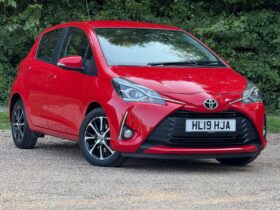 Used Toyota Yaris 1.5 VVT-i Icon Tech CVT Euro 6 5dr