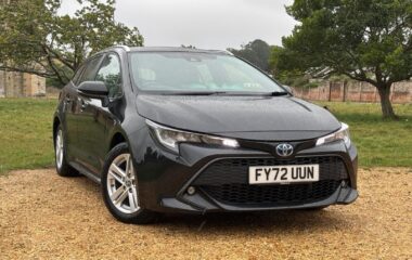 Used Toyota Corolla 1.8 VVT-h Icon Touring Sports CVT Euro 6 (s/s) 5dr