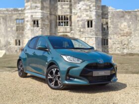 Used Toyota Yaris 1.5 VVT-h Design E-CVT Euro 6 (s/s) 5dr
