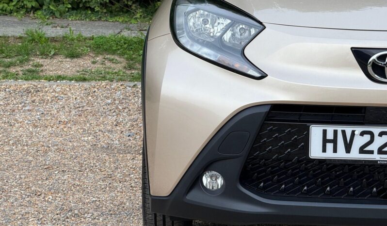 Used Toyota Aygo X 1.0 VVT-i Edge x-shift Euro 6 (s/s) 5dr full
