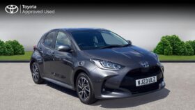 Used Toyota Yaris 1.5 VVT-h Design E-CVT Euro 6 (s/s) 5dr
