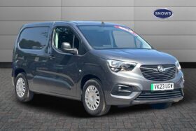 Used Vauxhall Combo Cargo 2300 50kWh Sportive Auto L1 H1 5dr (7.4kW Charger)