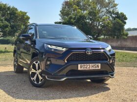 Used Toyota RAV-4 2.5 VVT 18.1kWh Dynamic CVT 4WD Euro 6 (s/s) 5dr