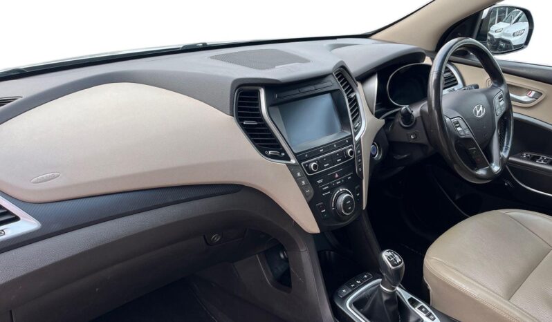 Used Hyundai Santa Fe 2.2 CRDi Blue Drive Premium SE 4WD Euro 6 (s/s) 5dr (7 Seat) full