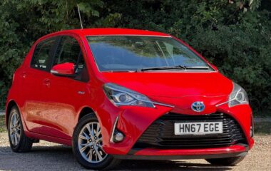 Used Toyota Yaris 1.5 VVT-h Icon E-CVT Euro 6 (s/s) 5dr