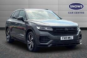 Used Volkswagen Touareg 3.0 TDI V6 R-Line Tech Tiptronic 4Motion Euro 6 (s/s) 5dr