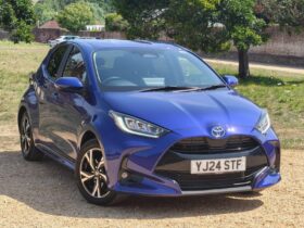 Used Toyota Yaris 1.5 VVT-h Design E-CVT Euro 6 (s/s) 5dr