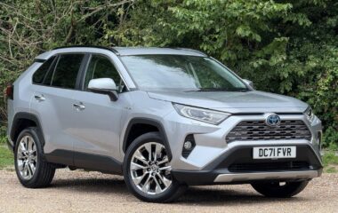 Used Toyota RAV-4 2.5 VVT-h Excel CVT Euro 6 (s/s) 5dr