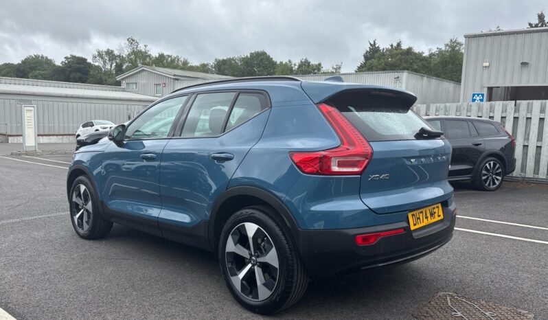 Used Volvo XC40 Plus, B4 Mild hybrid, Petrol, Dark full