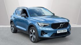 Used Volvo XC40 Ultimate, B4 mild hybrid, Petrol, Dark