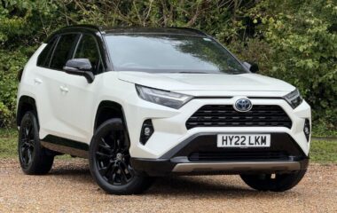 Used Toyota RAV-4 2.5 VVT-h GPF Dynamic SUV 5dr Petrol Hybrid CVT Euro 6 (s/s) (218 ps)