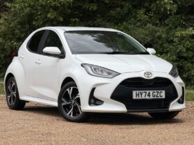 Used Toyota Yaris 1.5 VVT-h Design Hatchback 5dr Petrol Hybrid E-CVT Euro 6 (s/s) (116 ps)