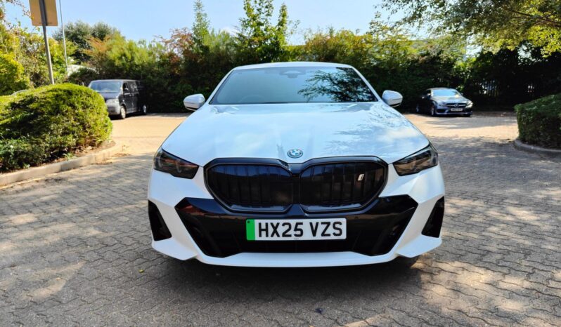 Used BMW i5 i5 eDrive40 M Sport Pro Saloon full