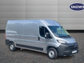 Used Peugeot Boxer 2.2 BlueHDi 335 Professional Manual L3 H2 Euro 6 (s/s) 5dr