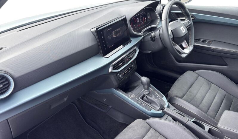 Used SEAT Arona 1.0 TSI 110 PS 7 Speed DSG full