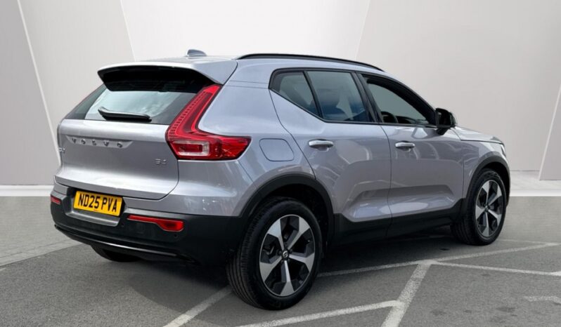 Used Volvo XC40 Plus, B4 Mild hybrid, Petrol, Dark full