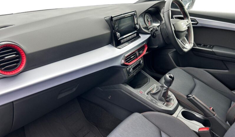 Used SEAT Ibiza 1.0 TSI 95 FR Edition 5dr full