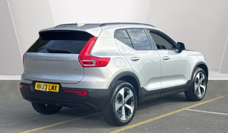 Used Volvo XC40 Ultimate, B4 mild hybrid, Petrol, Dark full