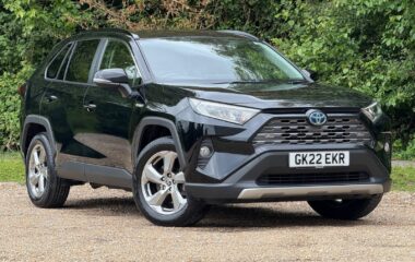 Used Toyota RAV-4 2.5 VVT-h Design CVT 4WD Euro 6 (s/s) 5dr