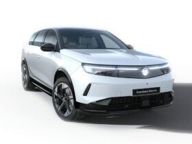 Used Vauxhall Grandland 73kWh Ultimate Auto 5dr