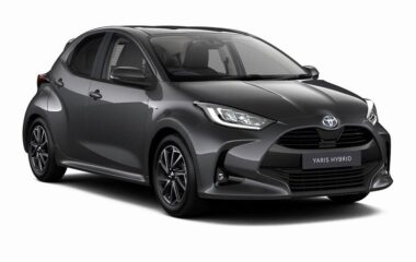 Used Toyota Yaris 1.5 VVT-h Design E-CVT Euro 6 (s/s) 5dr