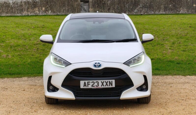 Used Toyota Yaris 1.5 VVT-h Design E-CVT Euro 6 (s/s) 5dr full