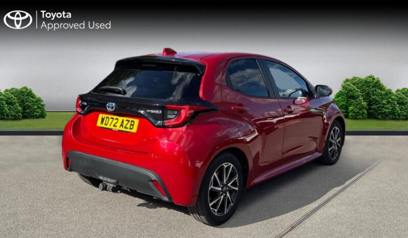 Used Toyota Yaris 1.5 VVT-h Design E-CVT Euro 6 (s/s) 5dr full