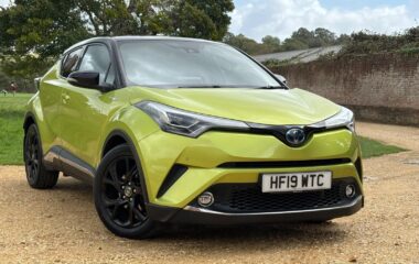 Used Toyota CHR 1.8 VVT-h Lime Edition CVT Euro 6 (s/s) 5dr