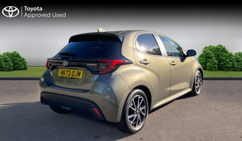 Used Toyota Yaris 1.5 VVT-h Design E-CVT Euro 6 (s/s) 5dr full