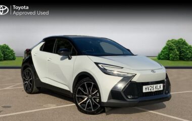 Used Toyota CHR 2.0 VVT 13.6kWh GR SPORT SUV 5dr Petrol Plug-in Hybrid CVT Euro 6 (s/s) (223 ps)
