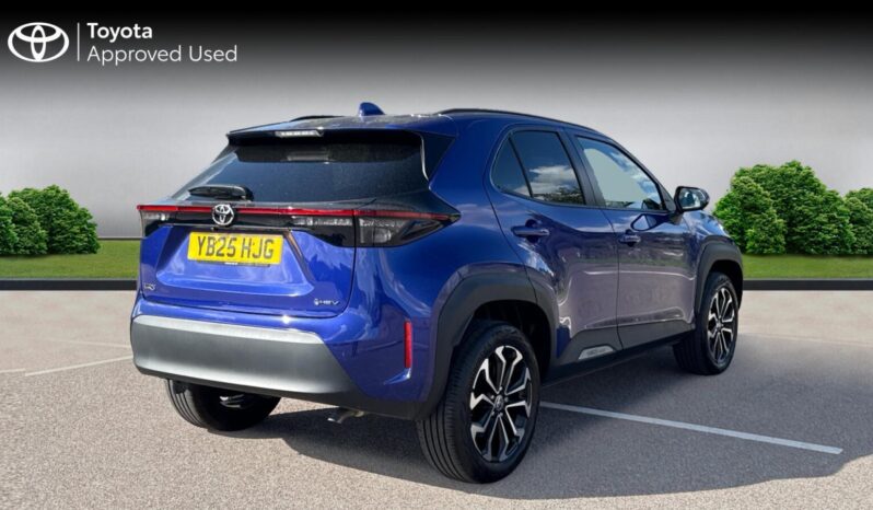 Used Toyota Yaris Cross 1.5 VVT-h Design E-CVT Euro 6 (s/s) 5dr full