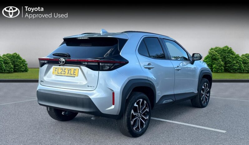 Used Toyota Yaris Cross 1.5 VVT-h Design SUV 5dr Petrol Hybrid E-CVT Euro 6 (s/s) (116 ps) full